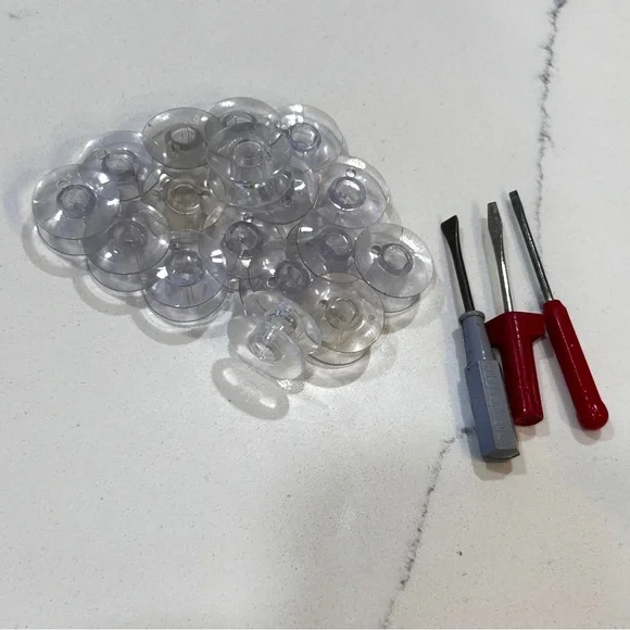 Singer Sewing Machine Foot Attachments - Picture 11 of 12